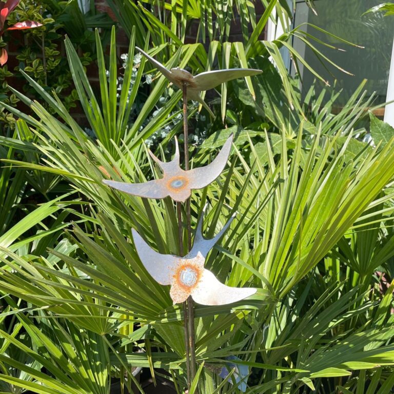 5065022557944 1 Decorative Steel Garden Stake Ornament Swallow Trio.jpg
